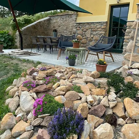 Villa Polyak *